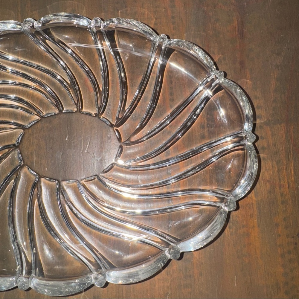 9 1/4" Mikasa Peppermint Swirl Dish ~ Oval Candy Trinket Sweet Meat Clear Tray - Picture 4 of 9